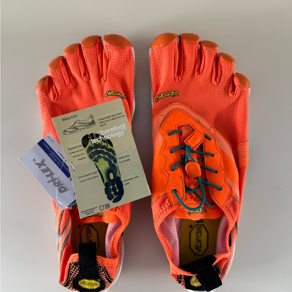 NWT Vibram Bikila Evo FiveFingers Orange Barefoot Shoes